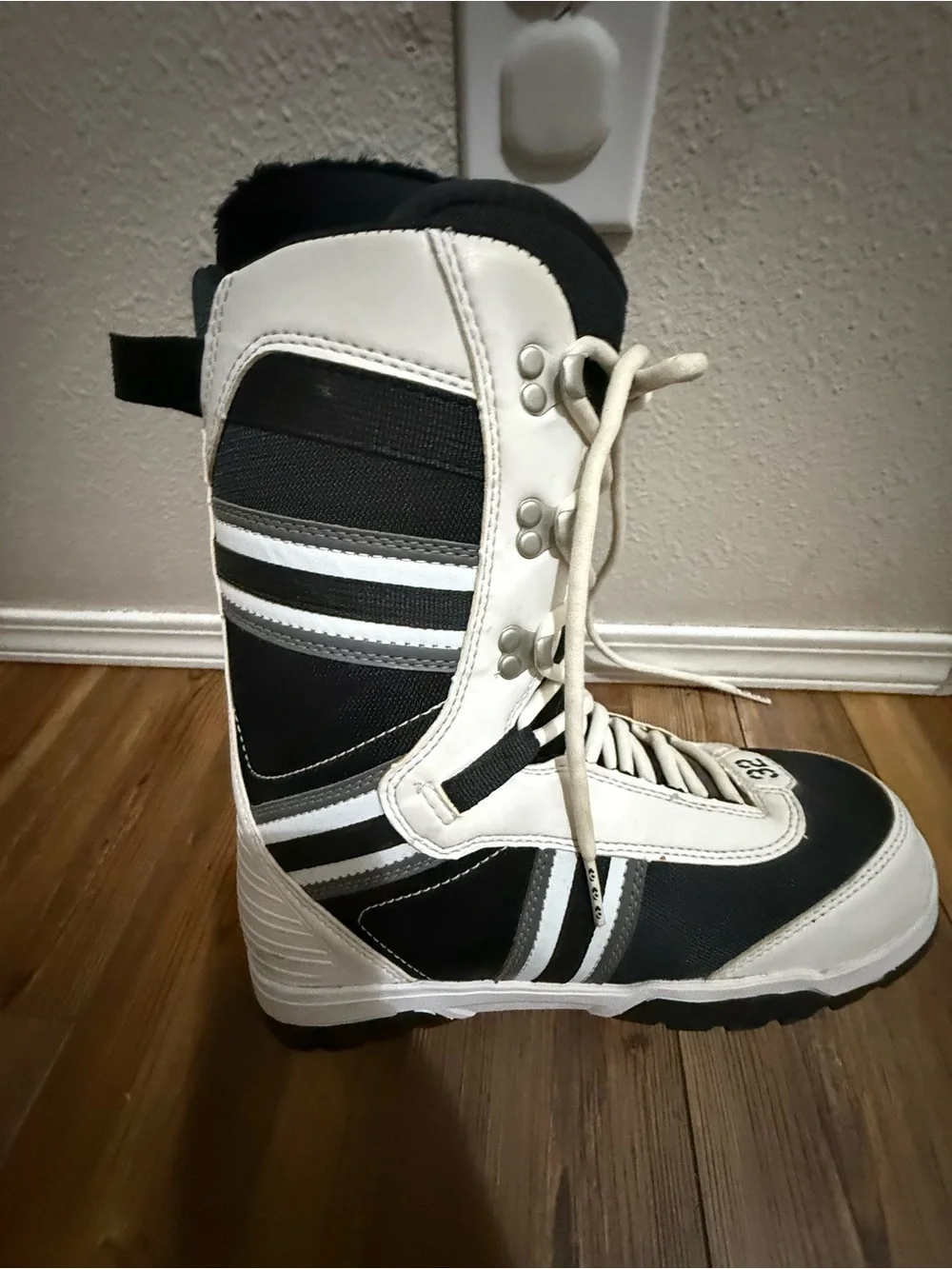 ThirtyTwo Exus Snowboard Boots - Size 9.5 Men’s